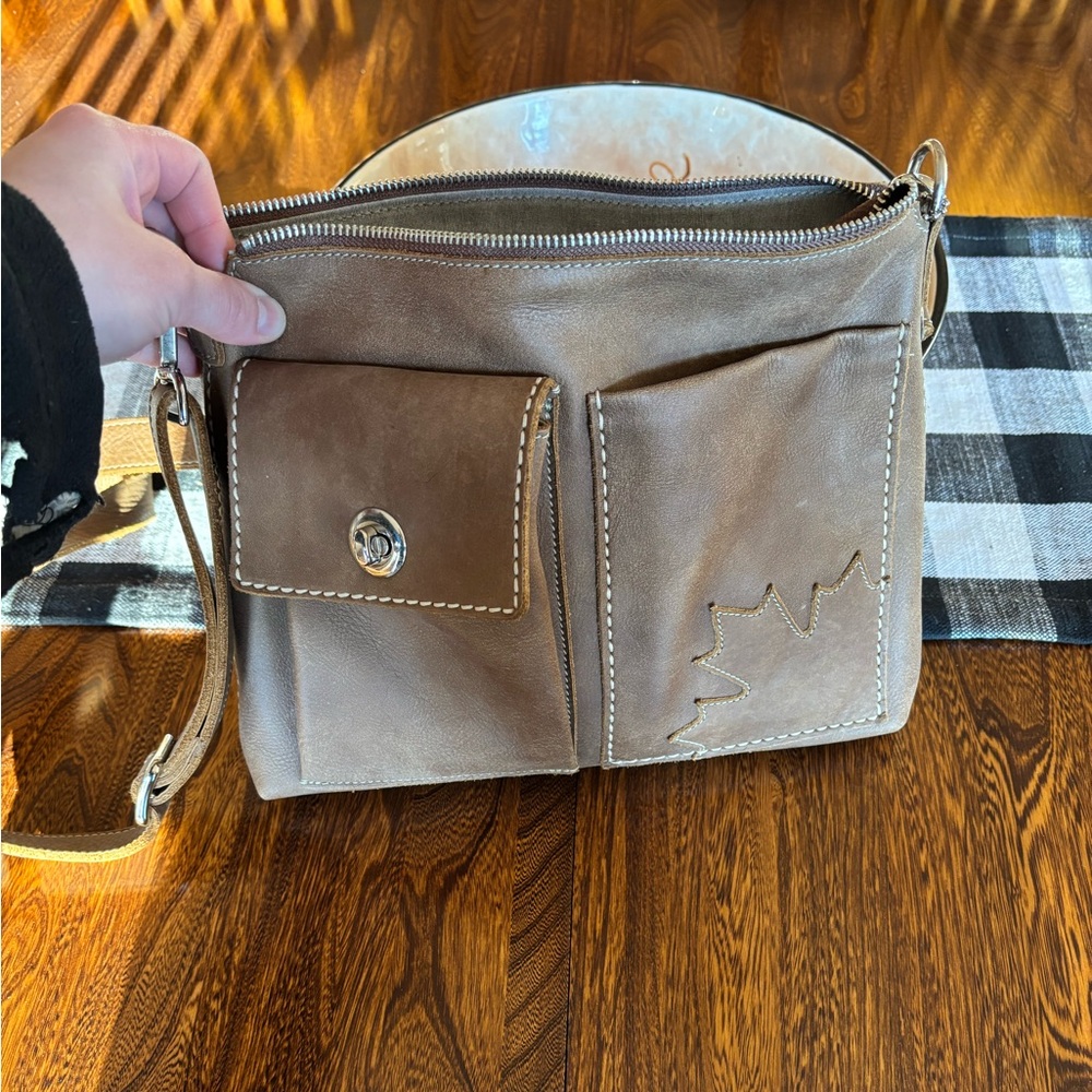 Like-New Roots Maple Villager Tribe Bag
